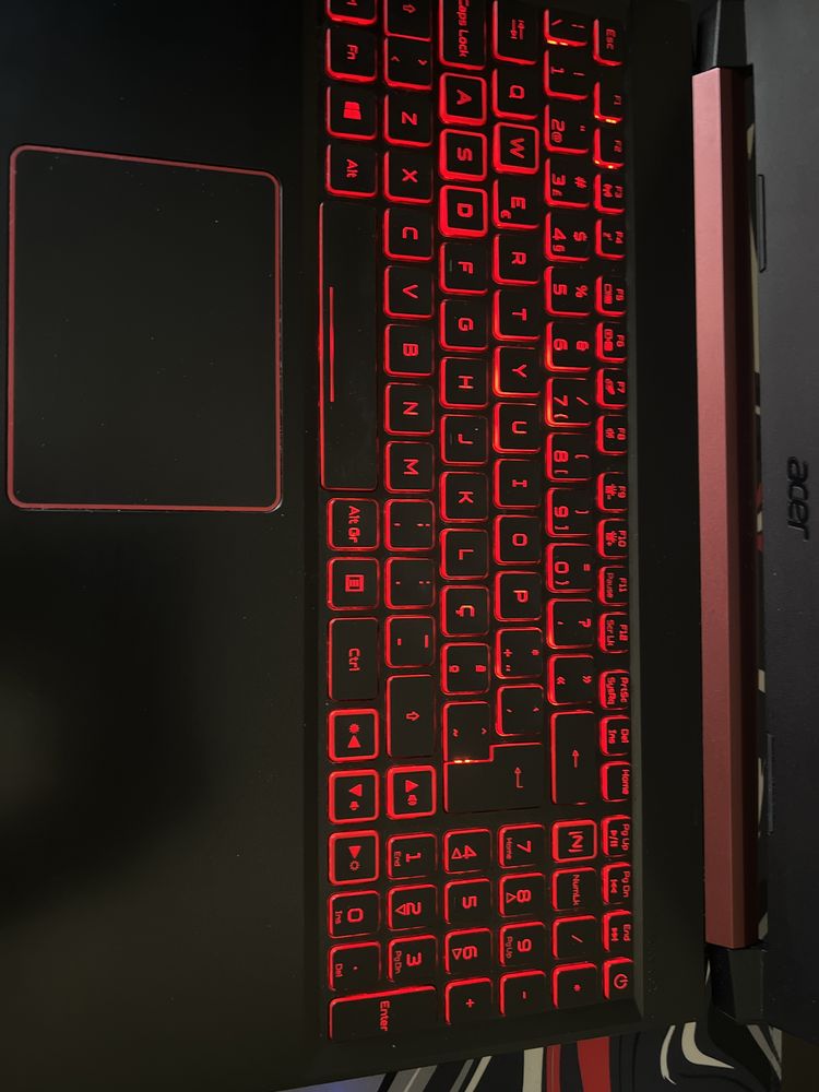 Pc/computador portatil acer Nitro 5