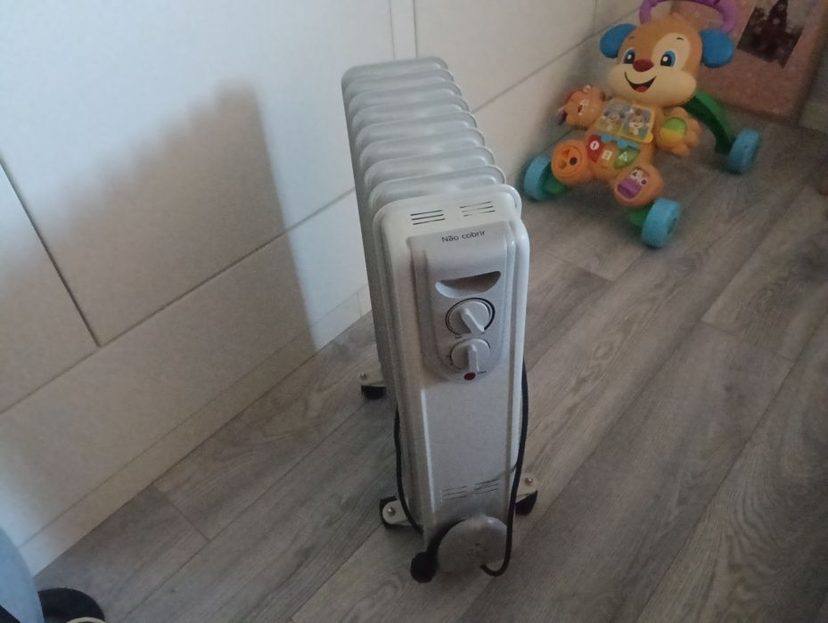 Aquecedor a óleo novo