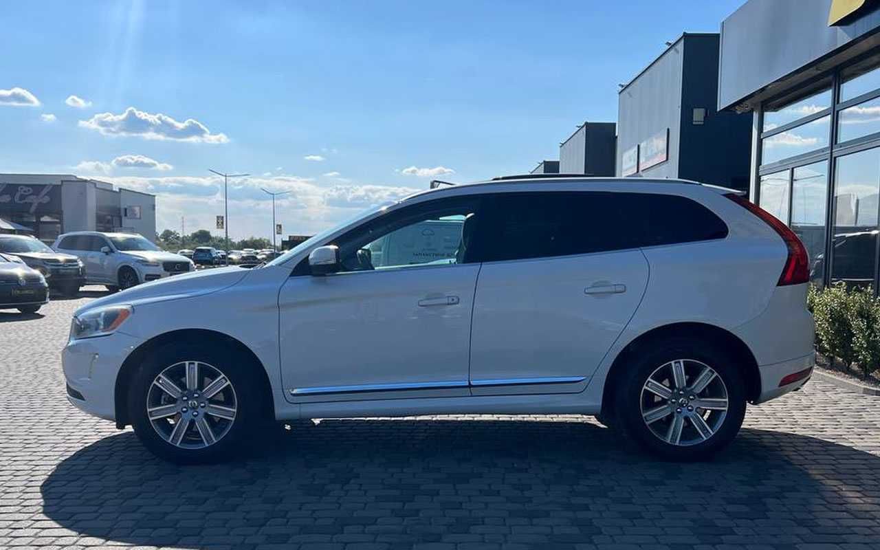 Volvo XC60 2016 року