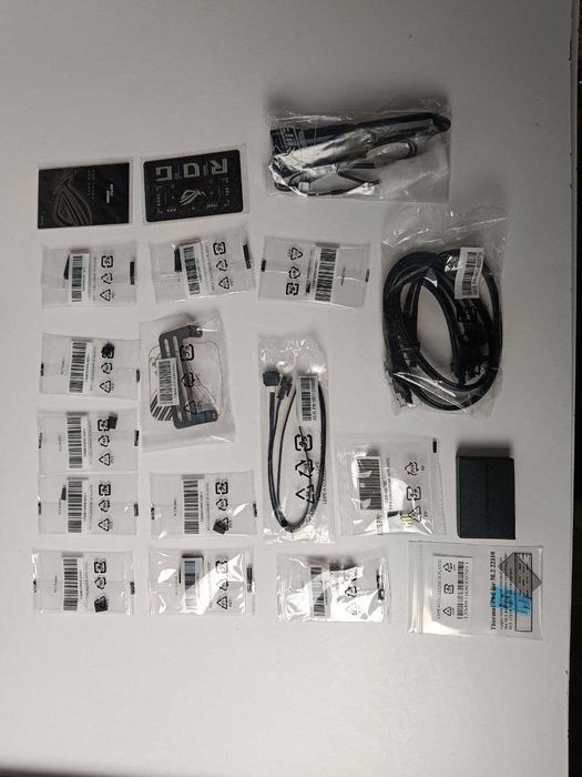 ASUS ROG MAXIMUS Z890 HERO – płyta główna LGA1851 jak nowa