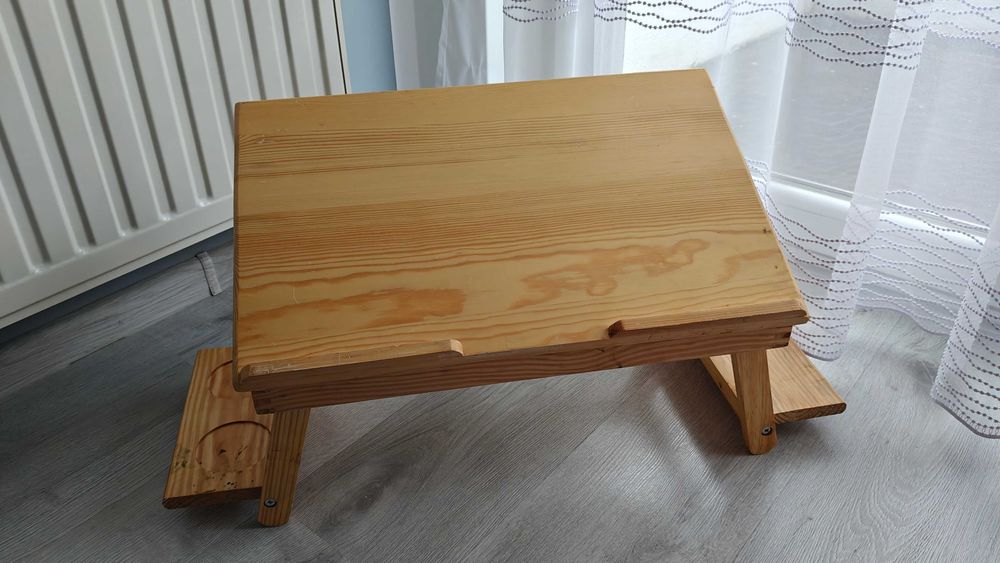 Stolik regulowany do laptopa lub śniadanie do łóżka. Drewniany