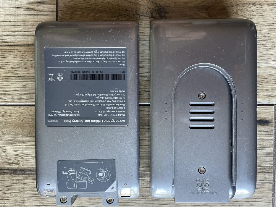 2 Baterie oraz akcesoria do odkurzacza Dreame t30