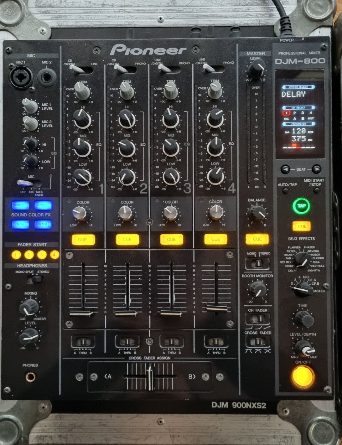 Комплект: пульт Pioneer djm 800 + 2 програвача Pioneer  cdj 2000