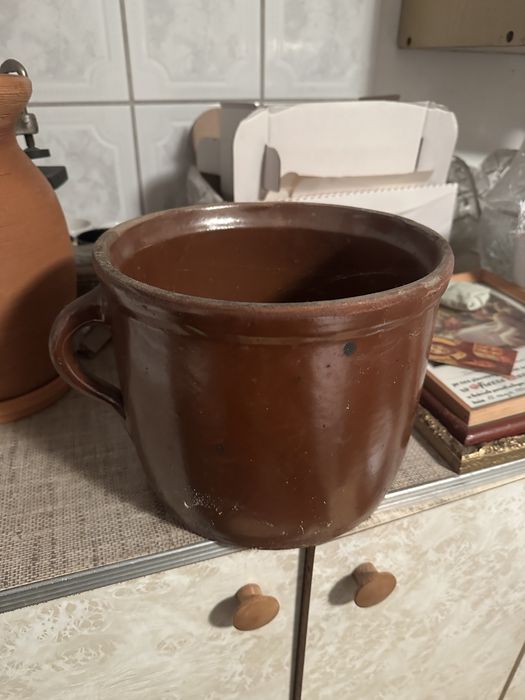 Garnek gliniany z kamionki