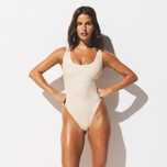 Купальник Skims Signature Swim Scoop Neck Onepiece