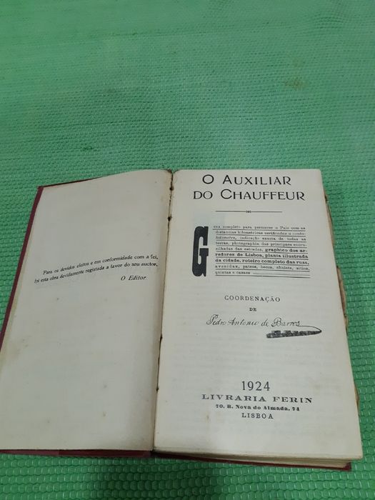 Livro antigo O Auxiliar do Chauffeur