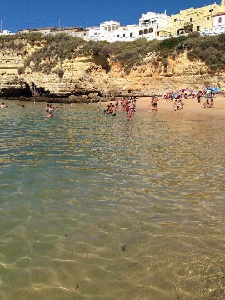 Ferias  Praia do Carvoeiro-Lagoa Disponivel apartir de 7 a 21 setembro