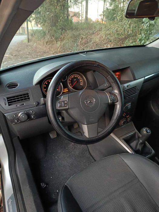 Opel Astra 1.4 90cv, versão Cosmo