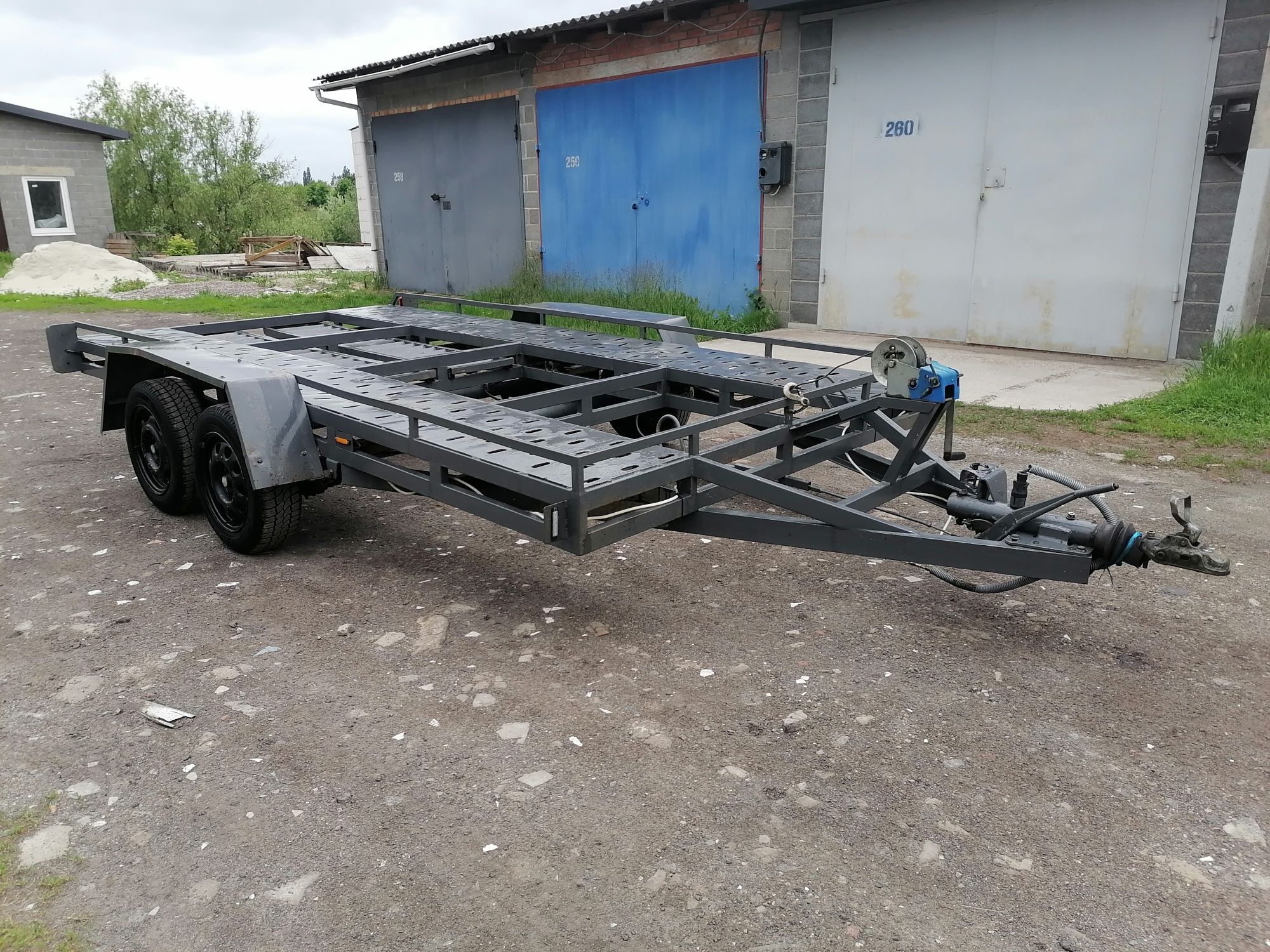 Оренда, прокат лавета евакуатор, аренда лафета автовоз 600