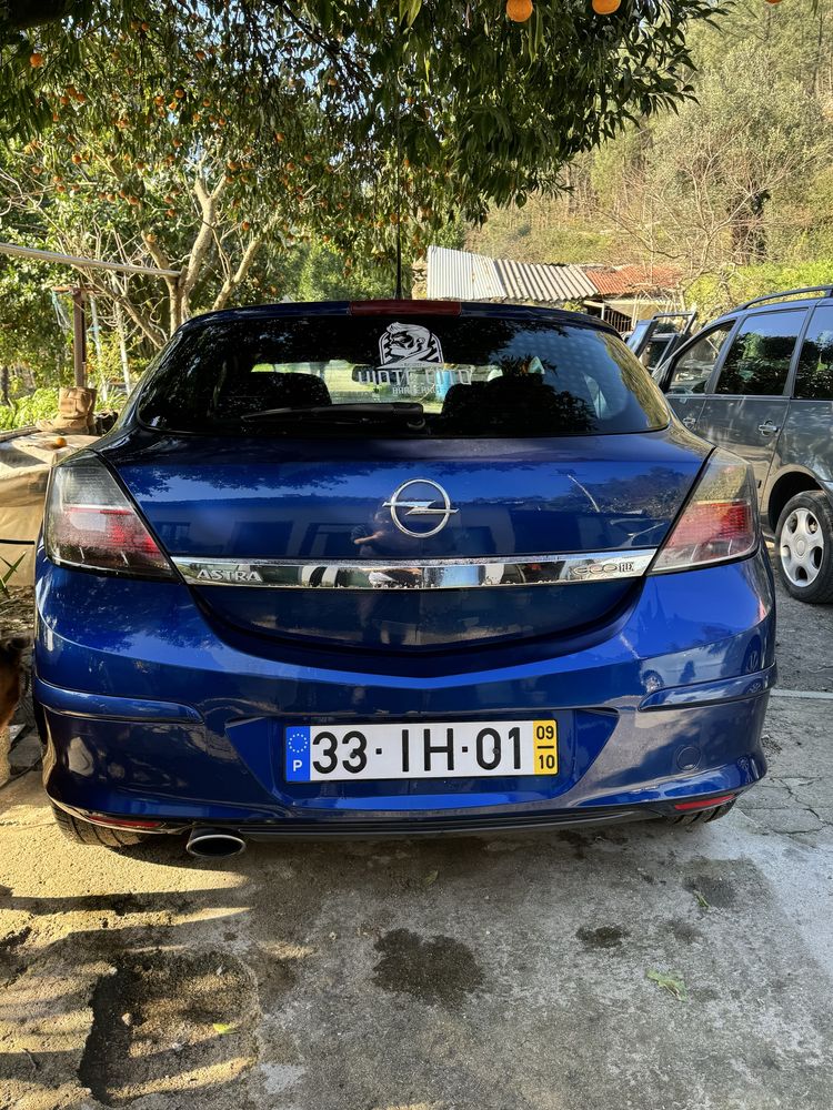 Opel Astra H GTC 1.7