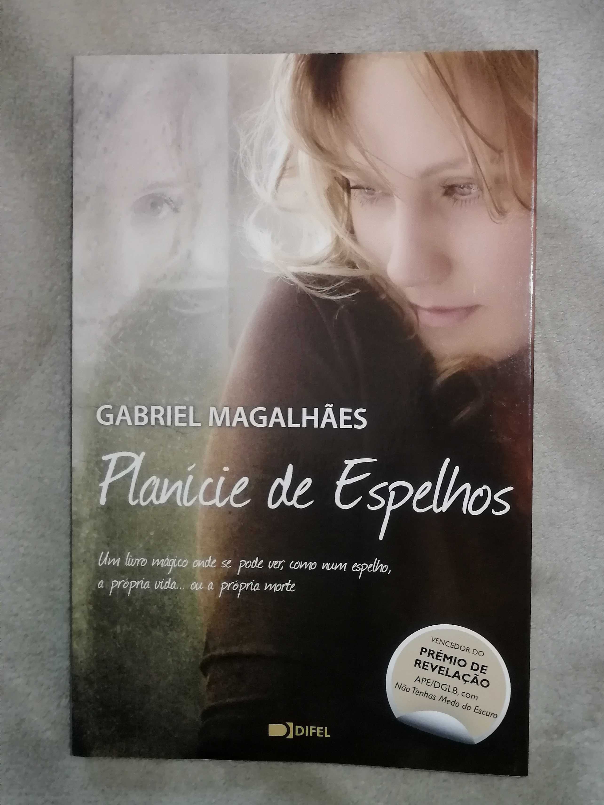 Planície de Espelhos - Gabriel Magalhães