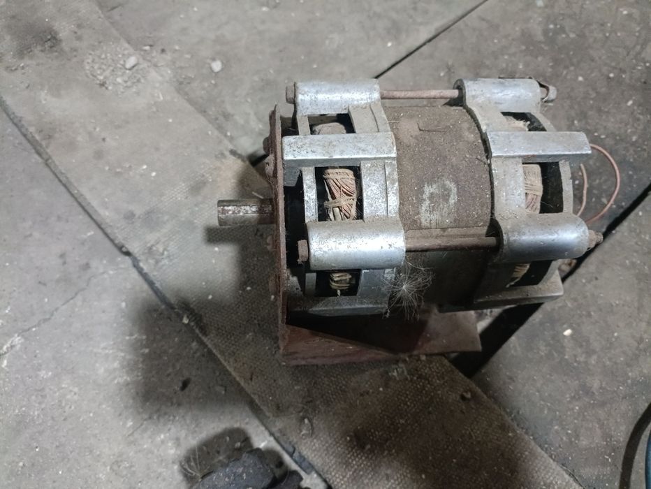 Продам электродвигателя