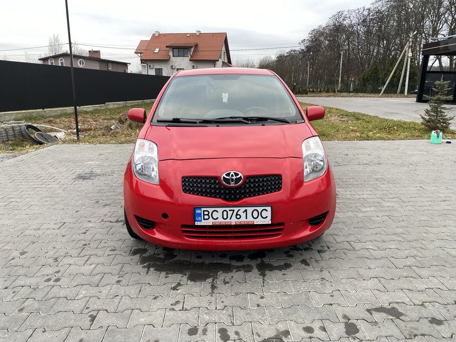 Тойота яріс 2007р