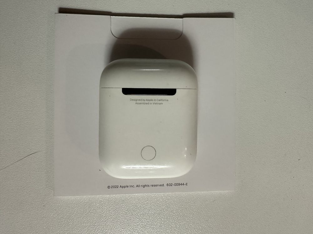 Airpods with wireless charging case оригінал