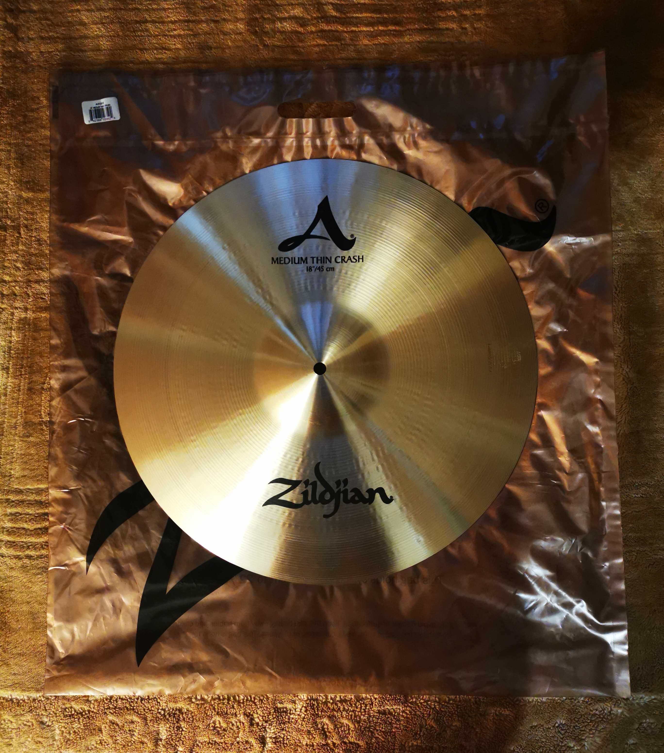 NOWY Zildjian A Medium Thin Crash 18" talerz perkusyjny