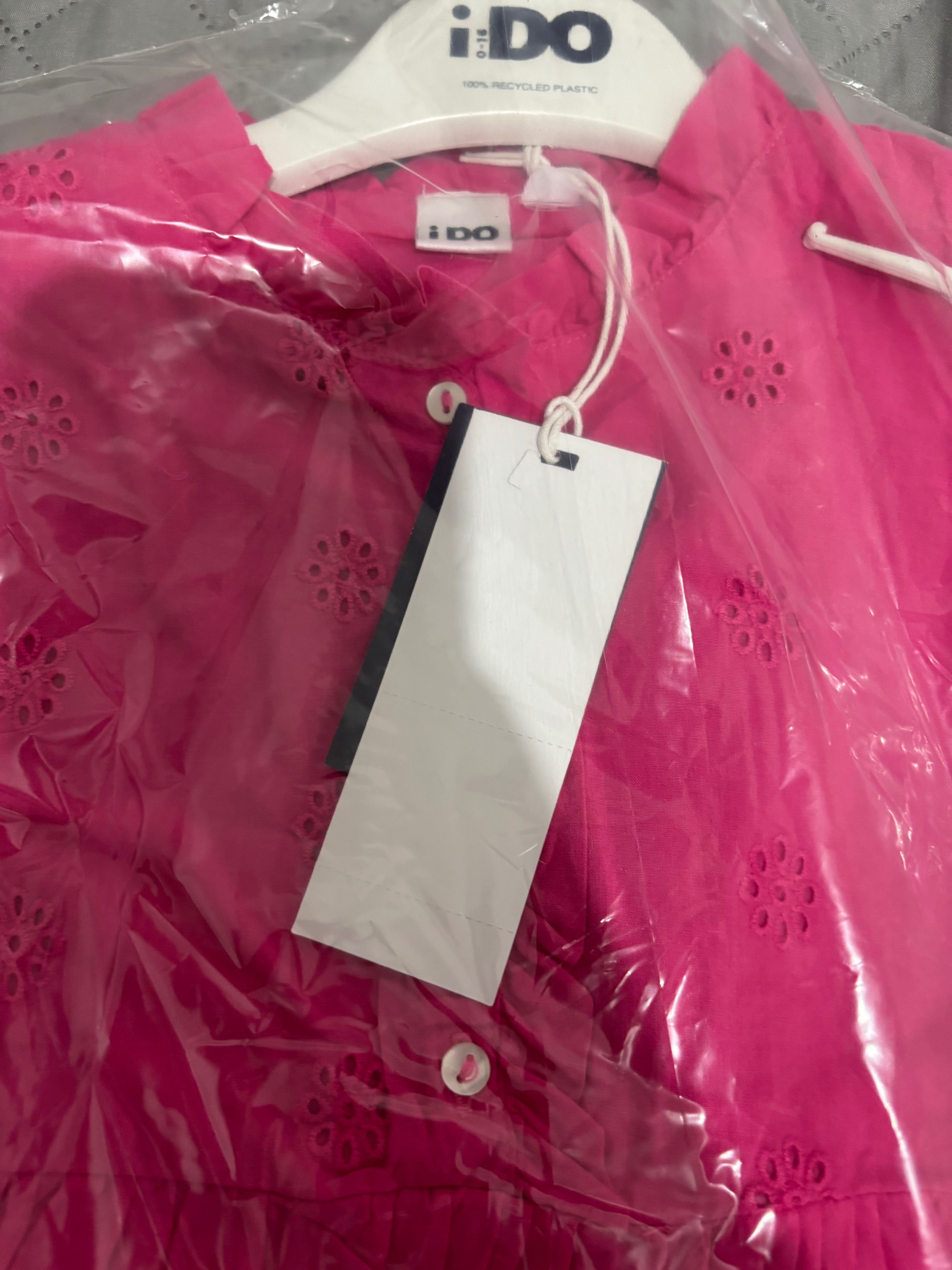 Vestido curto cm pormenores de bordado