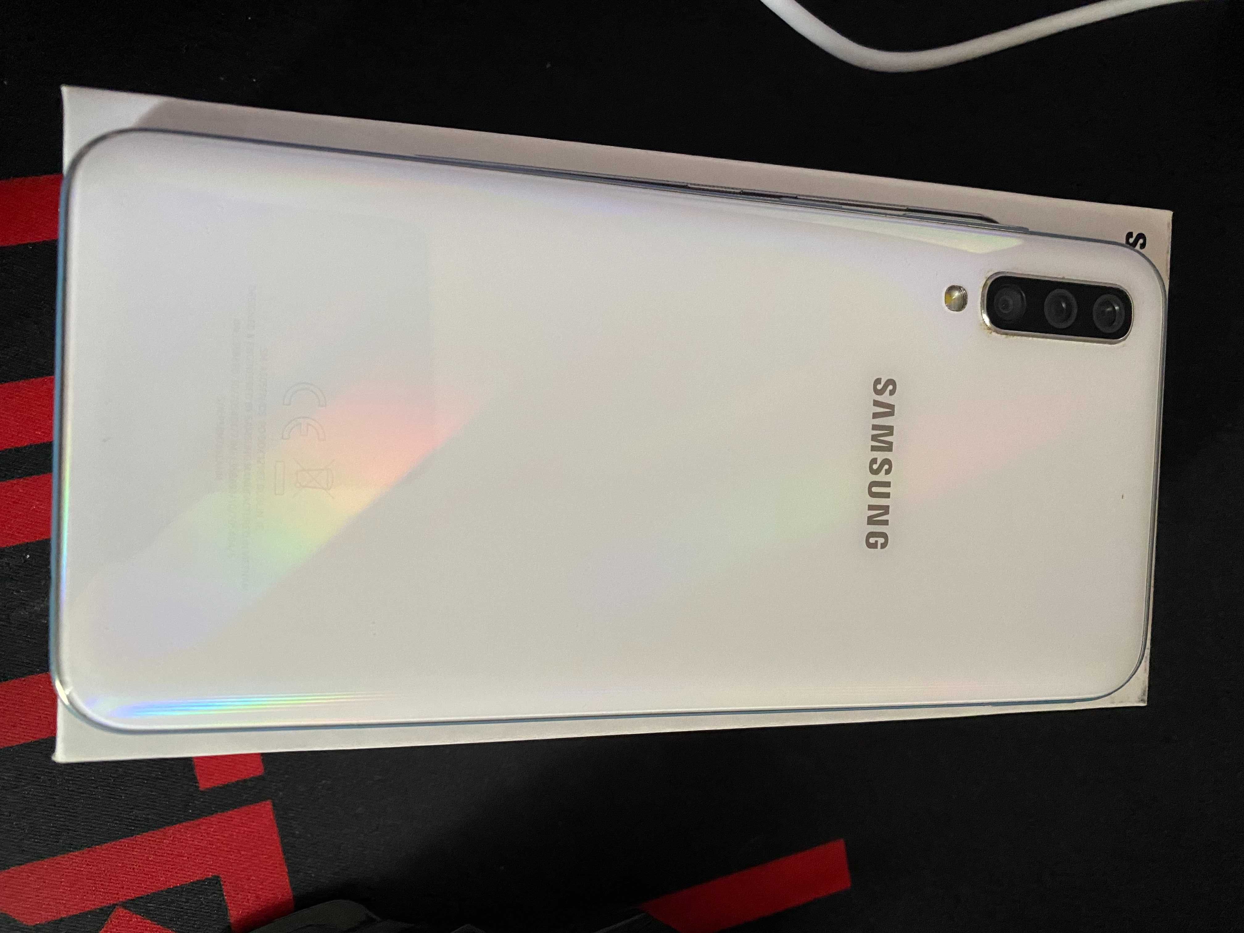 Samsung Galaxy A50