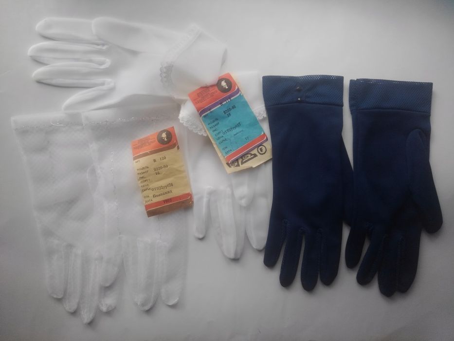 Весільні перчатки нареченої білі темно сині ретро свадебные невесты