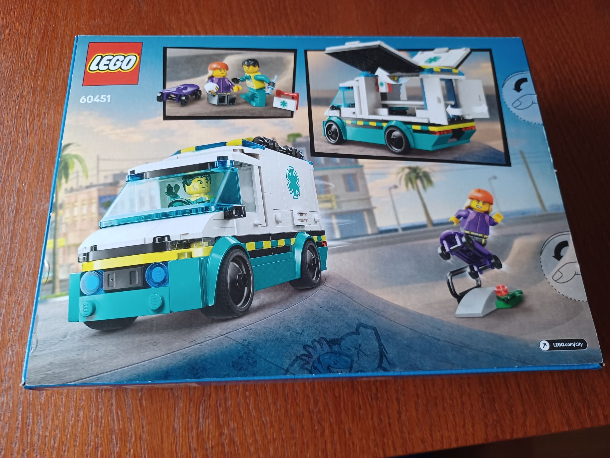 Lego City Karetka pogotowia 60451