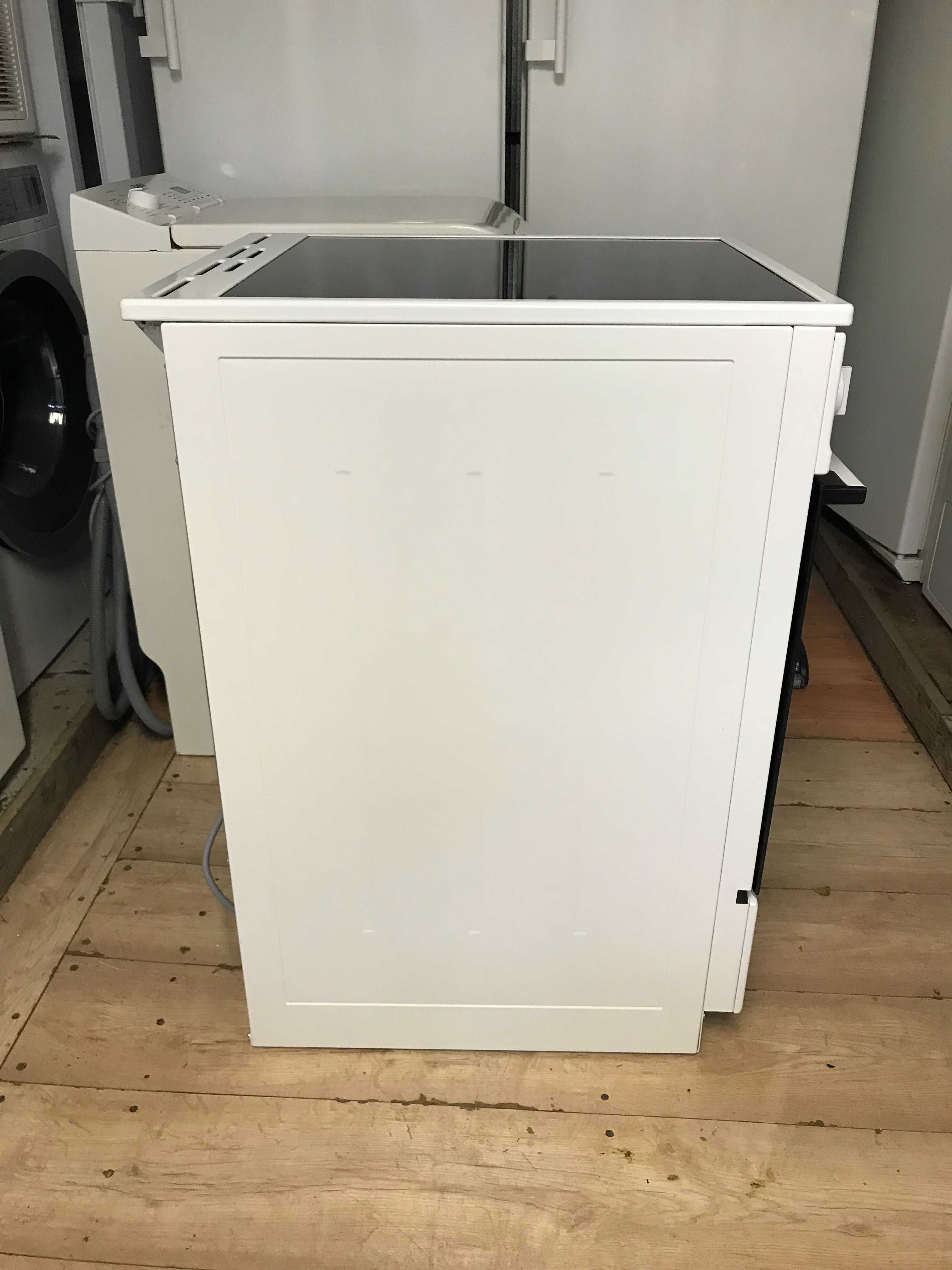 Kuchenka elektryczna GORENJE - EC5141WG