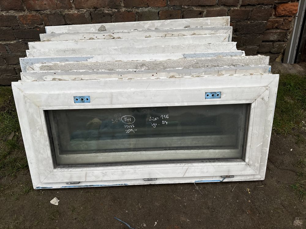 8x okno plastikowe 116x54 (120x50) uchylne (demontaz, garaz, letnia)