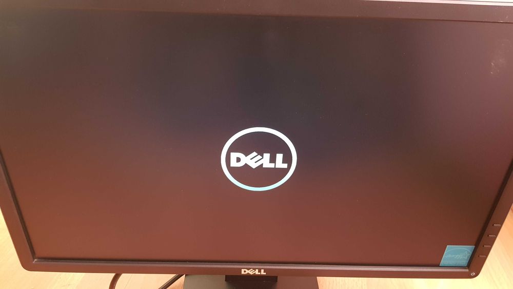 Telewizor Philips oraz monitor Dell 22 cale