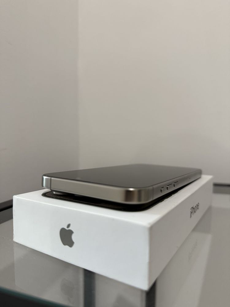 iPhone 15 Pro Max, Natural Titanium, 256GB