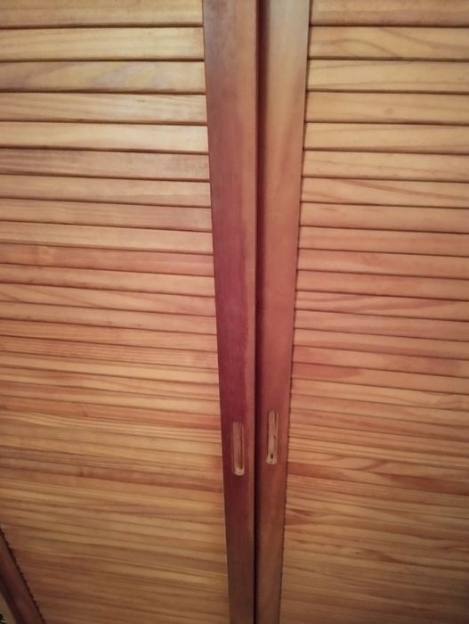 Promoção -Roupeiro  em madeira Ikea