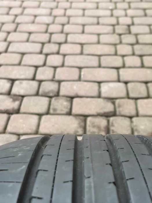 Opony Dunlop SP Sport Maxx 050  225/55/18 98H ROK 2021  6,5MM
