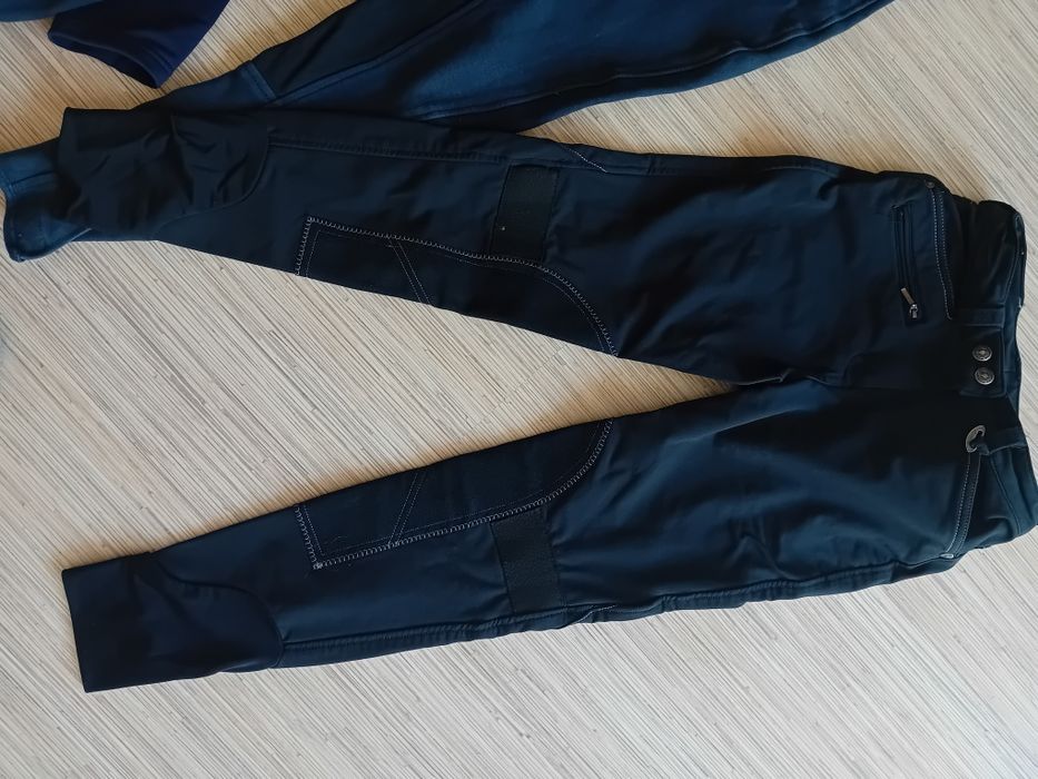 Zestaw 3 sztuki bryczesów rozmiar 142 cm spodnie do jazdy konnej
