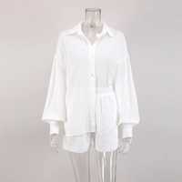 Білий льоновий, хлопковий костюм, тренд літо 2023 рубашка шорти