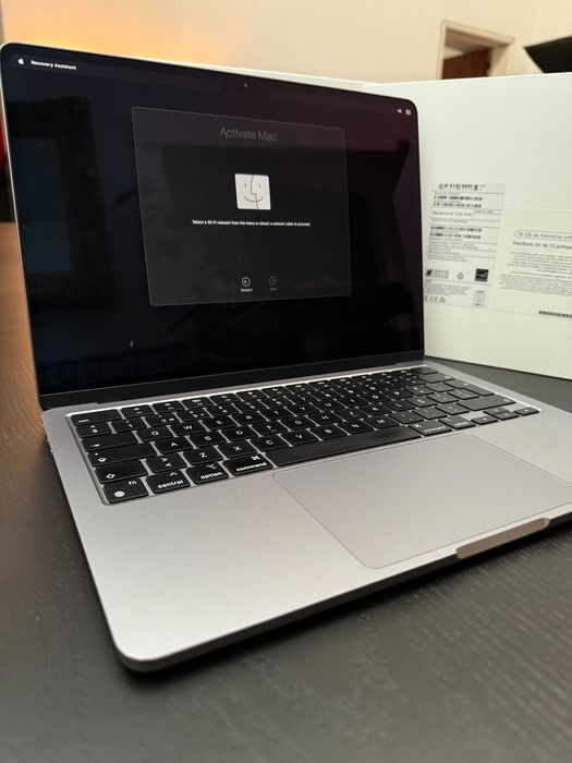 MacBook Air M2 2022, 8 GB RAM, 256 GB SSD, OVP, Akku 94%