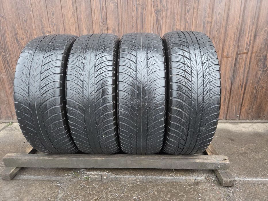 Шини зимові 205/60/r17, Bridgestone Blizzak LM001.