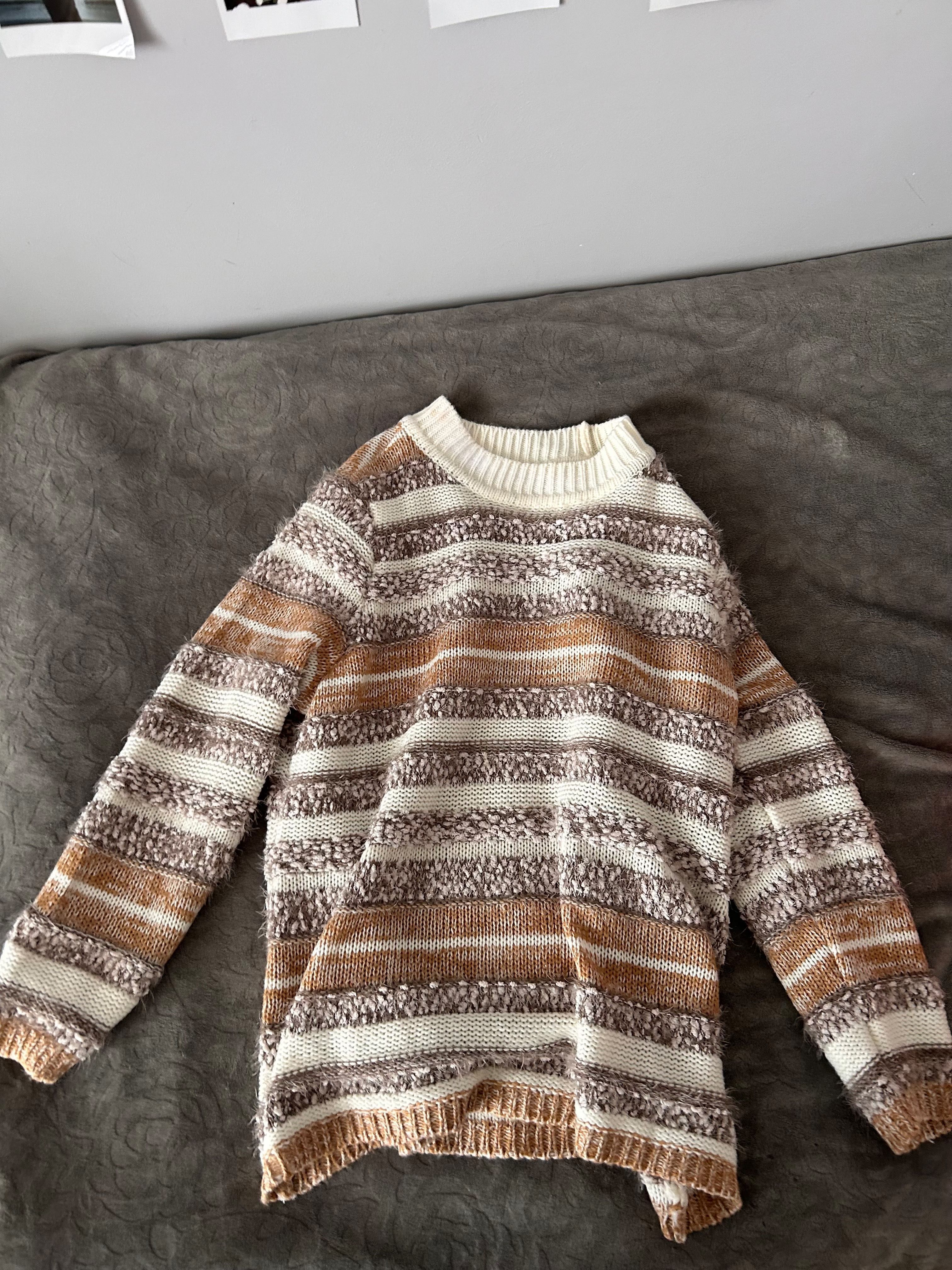 Sweter vintage brązowo biały w paski sweterek na wiosnę