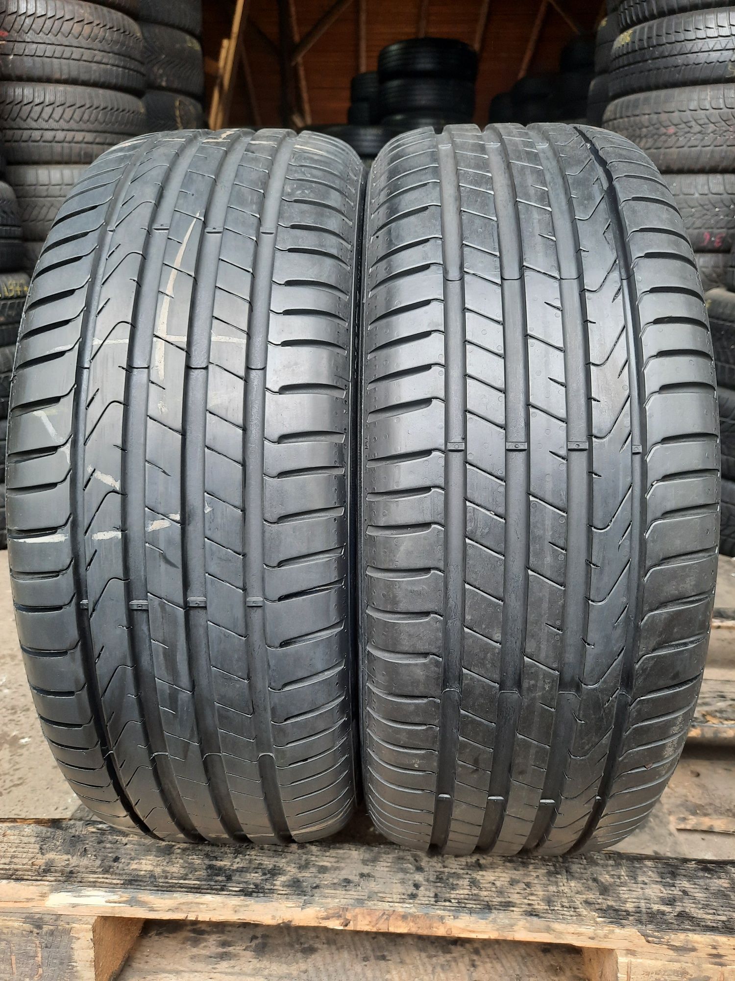 Літні шини 205/45 R17 Pirelli Cinturato P7 C2 2шт. 95% 2020