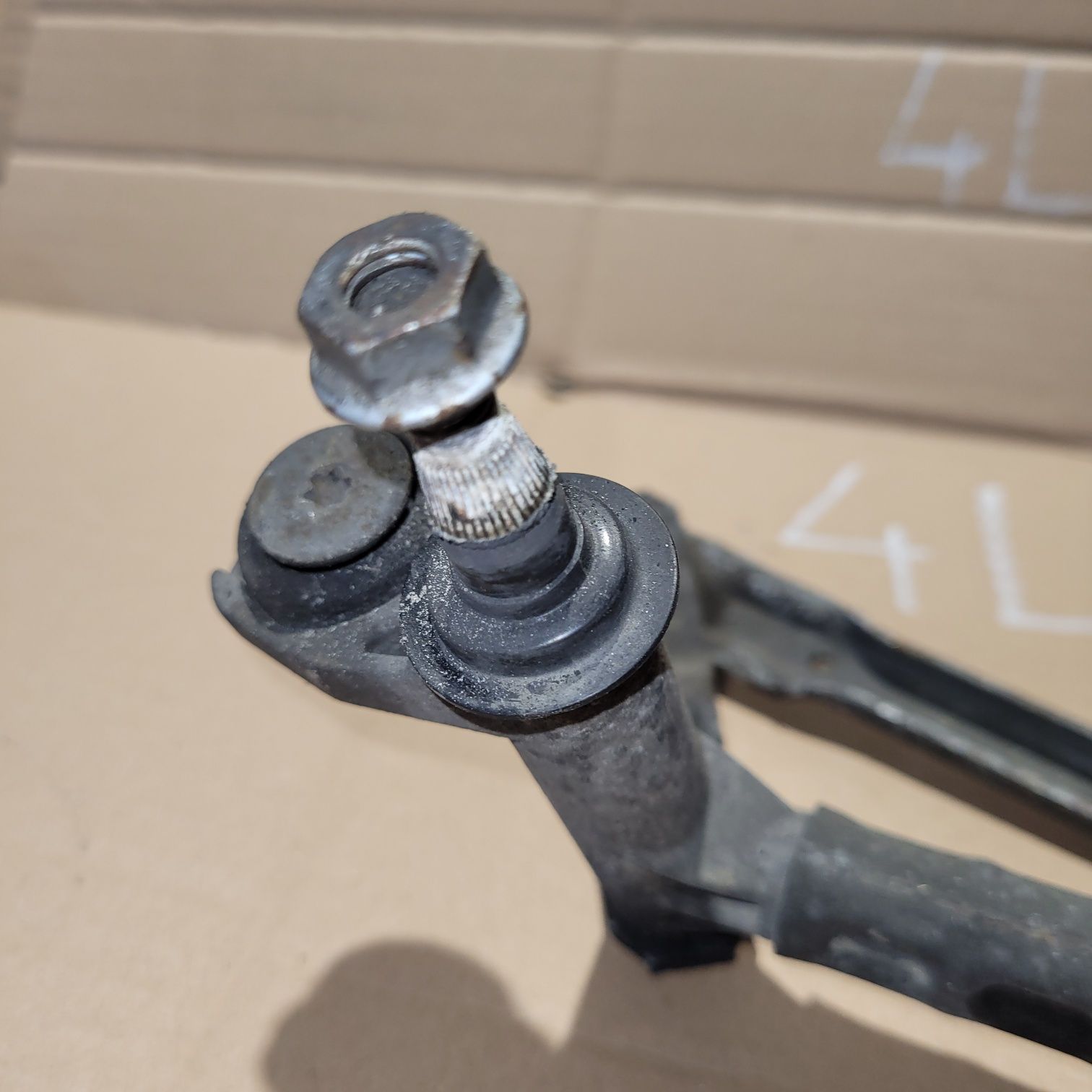 Mechanizm wycieraczek przód prawy seat Leon II 2007r