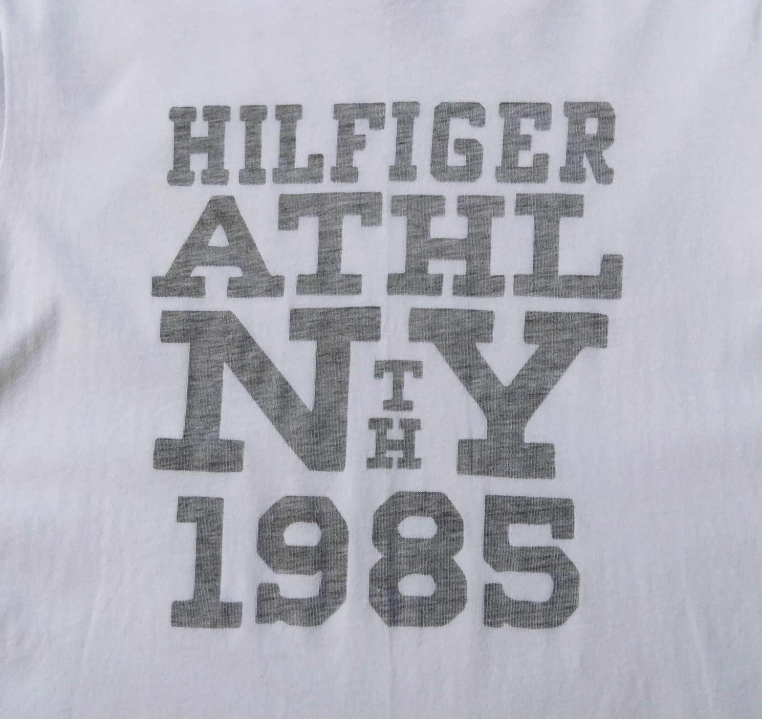 Tommy Hilfiger футболка белая оригинал S