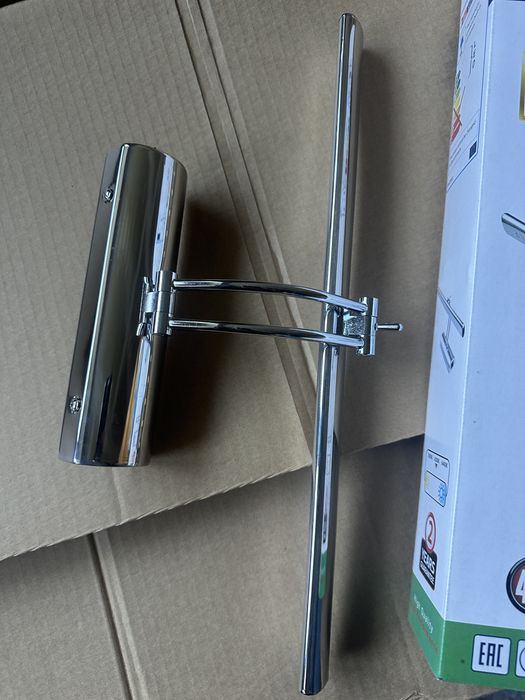 Lampa srebrna oprawa led do podswietlenia obrazu 4W
