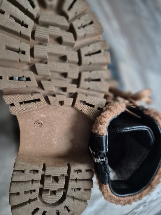 Зимові шкіряні ботінки для дівчинки