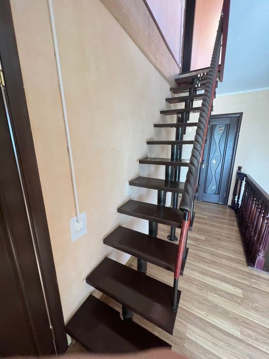 Оренда будинку на Новий Рік (3 поверхи)