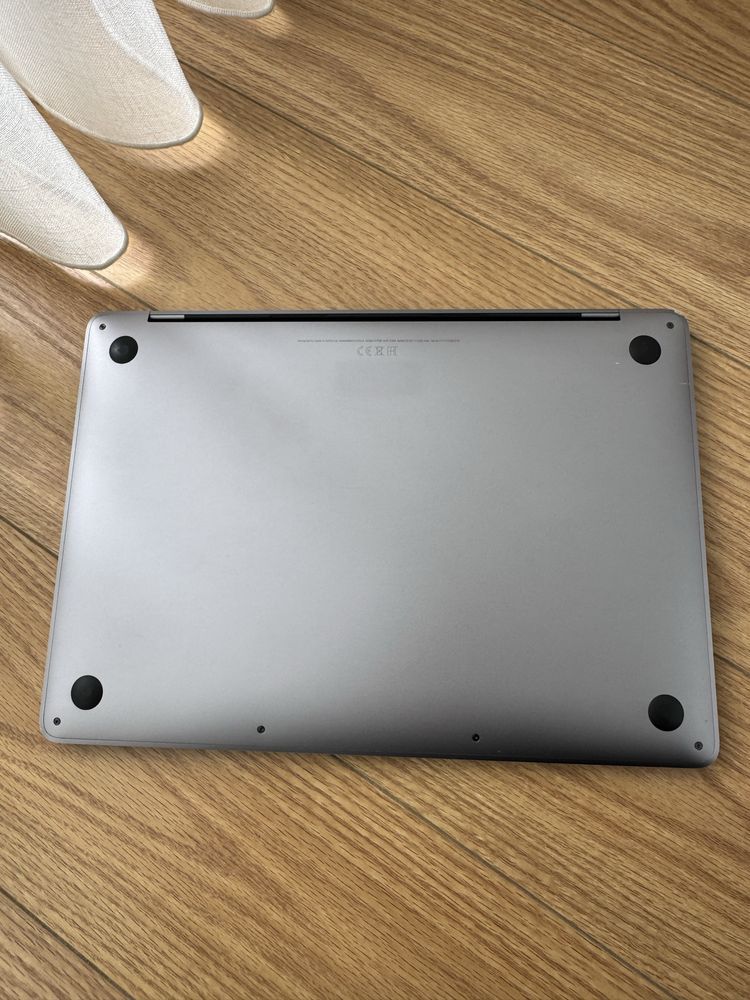 Macbook Pro 2017 // 256gb - 8gb ram / Usado 13’’