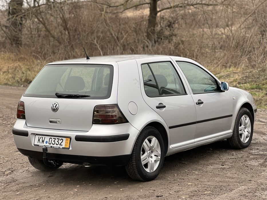 Продам VW Golf 1.6 бензин АВТОМАТ