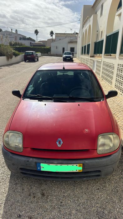 Vende-se renault clio 98