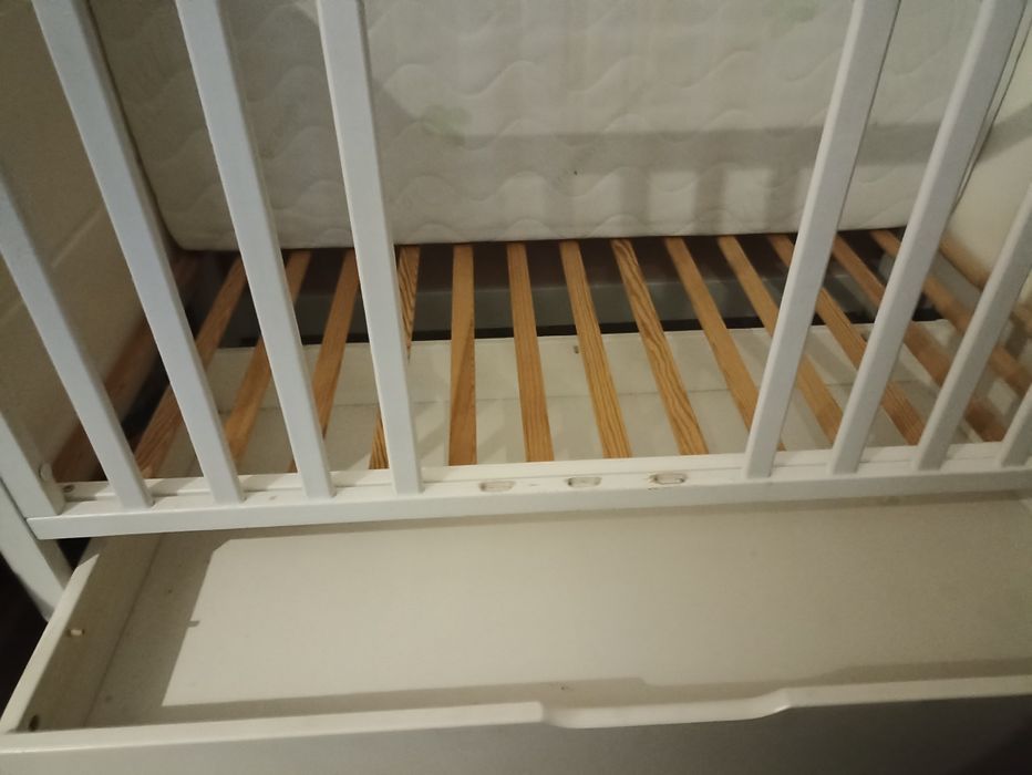 Łóżeczko dla dziecka 120x60cm marki Woodies plus przewijak