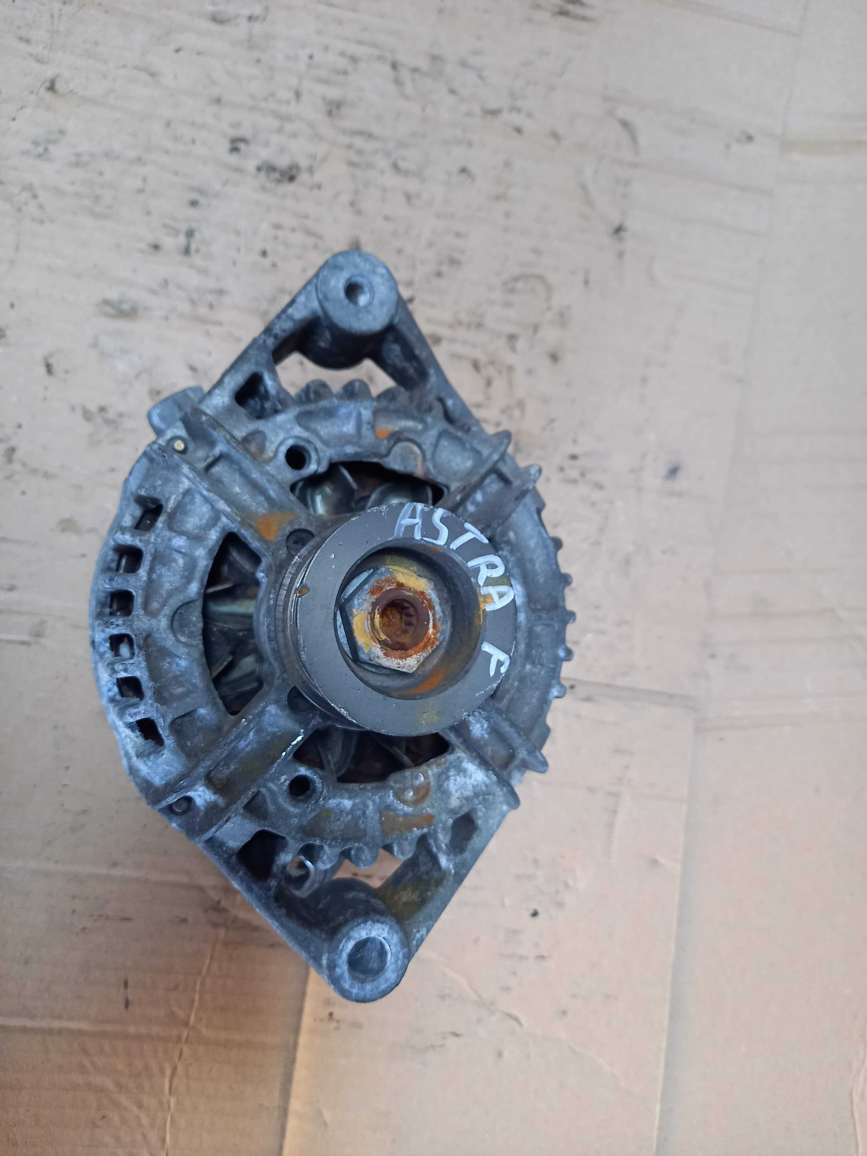 Alternator Astra Vectra c 1,6 16 V 0 124,415,008  100A