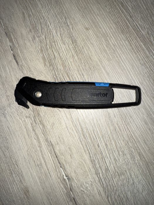 Zestaw nozykow Martor 100 sztuk + ostrza