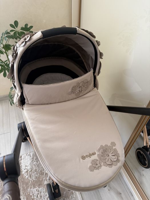 Люлька Сайбекс Міос, люлька Cybex Mios Lux Simply Flowers Beige