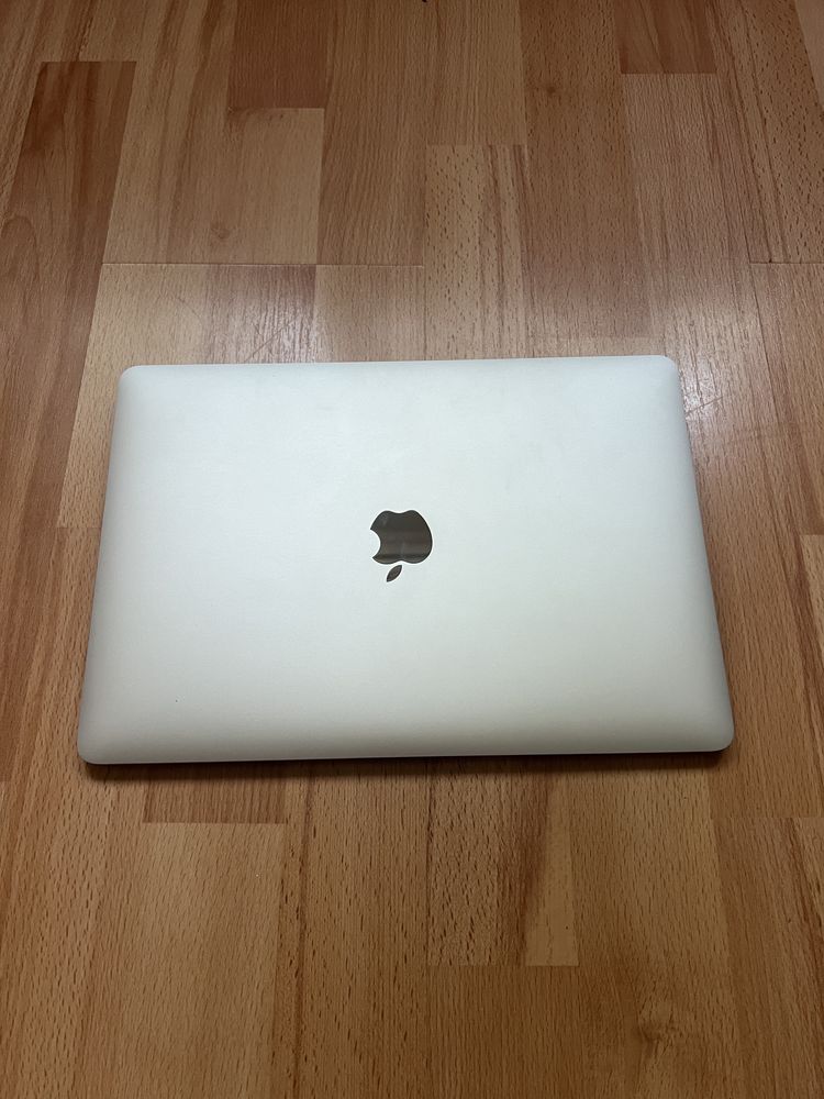 MacBook Air 13 2019 Silver 8/256