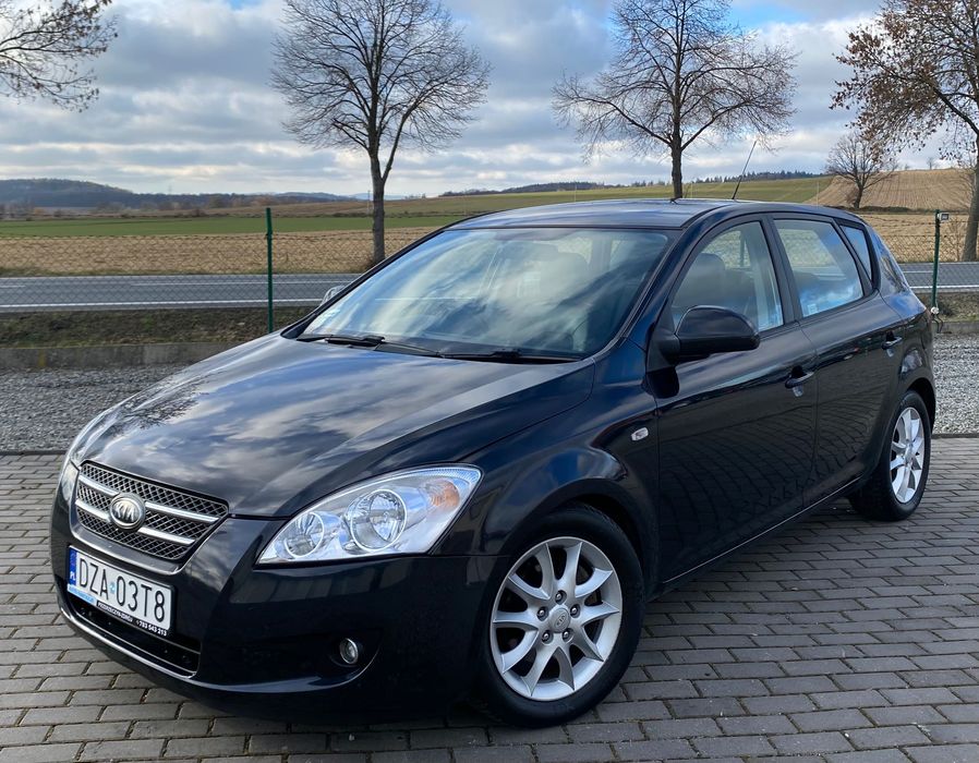 Kia Ceed 1.6 crdi skóra alusy klimatronic zadbany