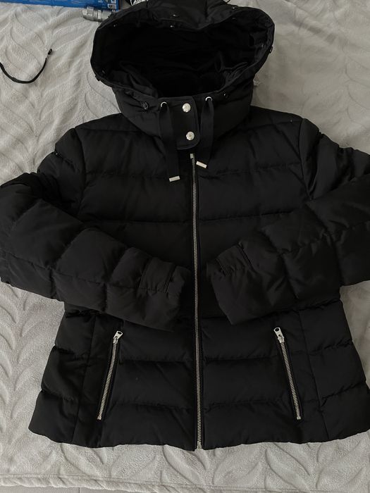 Жіночий пуховик Zara